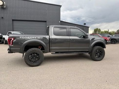 Used 2019 Ford F150 Raptor w/ Equipment Group 802A Luxury AWD/4WD image 10