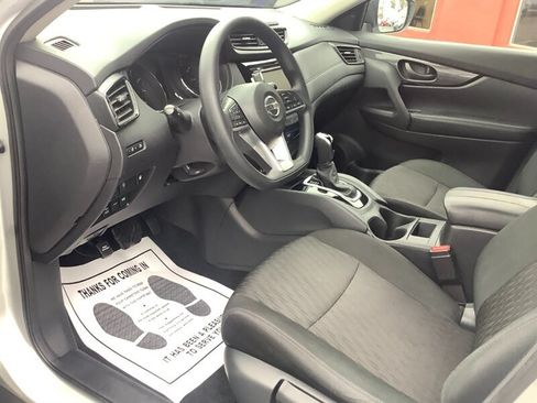 Used 2019 Nissan Rogue S AWD/4WD image 11