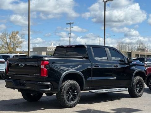 Used 2022 Chevrolet Silverado 1500 ZR2 w/ Technology Package AWD/4WD image 42