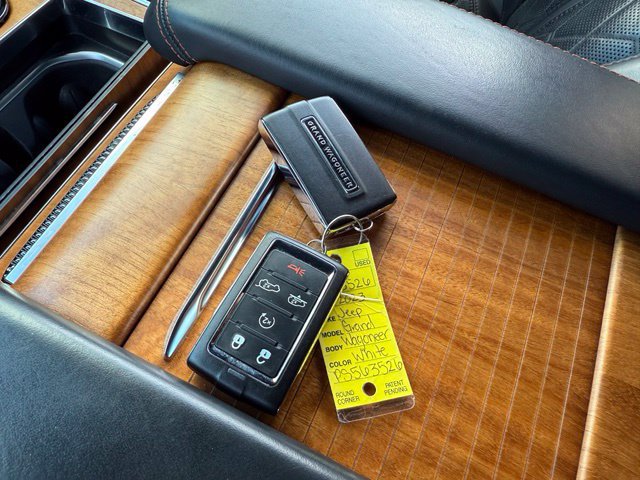 Used 2023 Jeep Grand Wagoneer L Series III w/ Rear Seat Video Group 1 AWD/4WD image 31