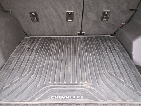 Used 2019 Chevrolet Equinox LT w/ Driver Convenience Package FWD image 38