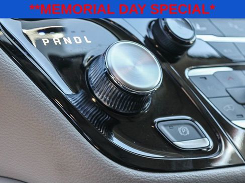 Used 2023 Chrysler Pacifica Limited FWD image 22