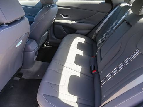 Certified 2025 Hyundai Elantra SEL FWD image 14