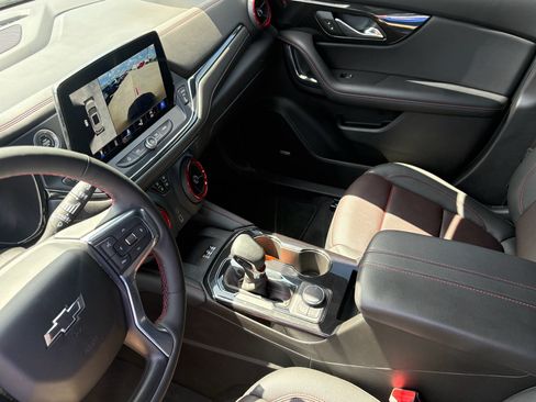 Used 2023 Chevrolet Blazer RS w/ Driver Confidence II Package FWD image 18