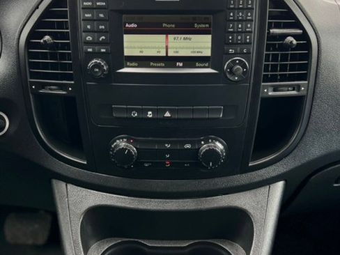 Used 2018 Mercedes-Benz Metris image 15