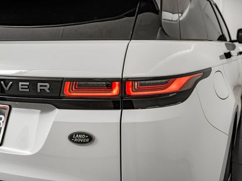 Used 2020 Land Rover Range Rover Evoque R-Dynamic SE AWD/4WD image 14