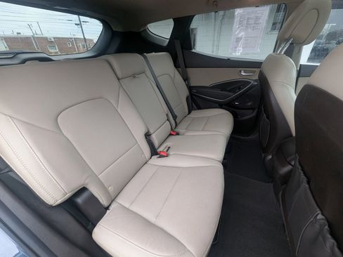 Used 2017 Hyundai Santa Fe Sport FWD image 19