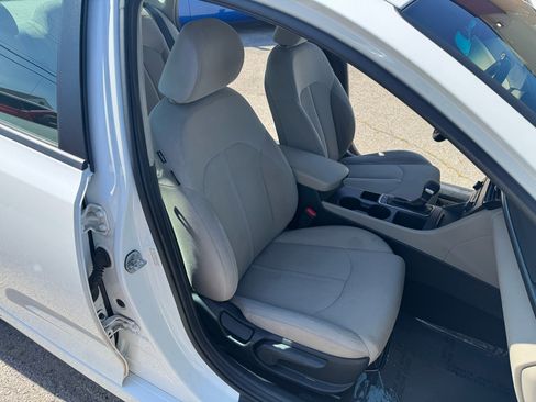 Used 2017 Kia Optima LX image 18