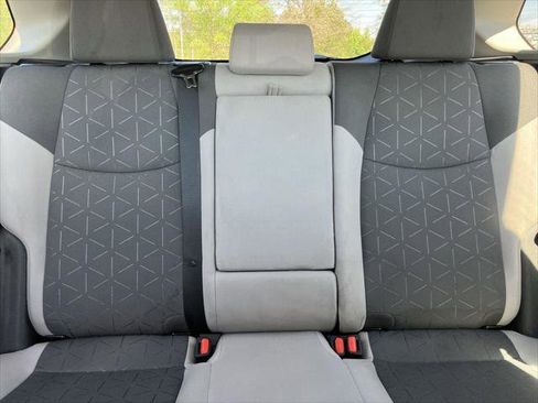 Certified 2021 Toyota RAV4 XLE image 30