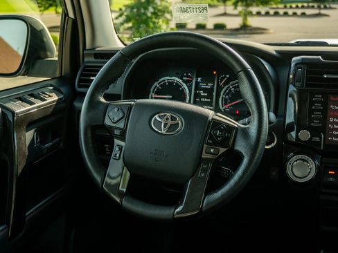 Used 2023 Toyota 4Runner TRD Off-Road Premium w/ Off Road Premium Plus Package AWD/4WD image 23