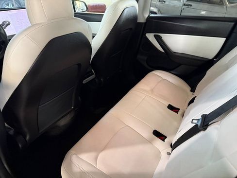 Used 2020 Tesla Model Y Long Range image 21