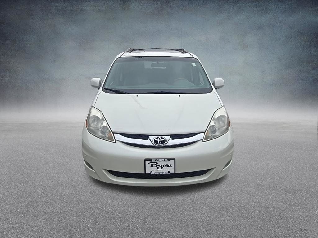 Used 2009 Toyota Sienna XLE Limited FWD image 3
