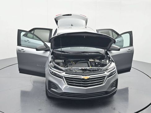 Used 2023 Chevrolet Equinox LS w/ LS Convenience Package FWD image 44