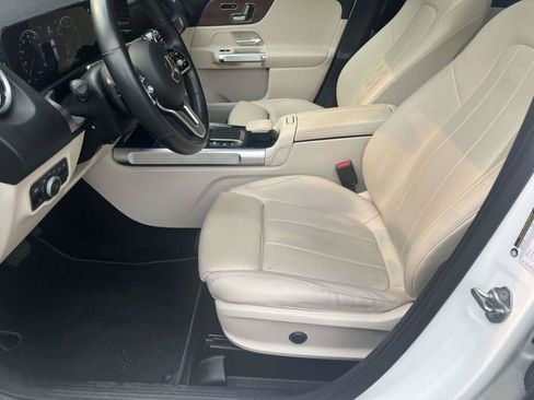 Certified 2023 Mercedes-Benz GLB 250 4MATIC image 16