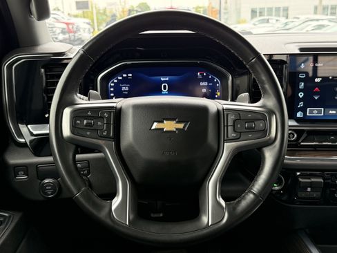 Used 2023 Chevrolet Silverado 1500 LT w/ Leather Package RWD image 19