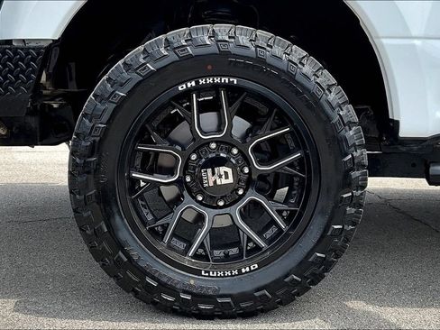 Used 2022 Ford F250 XL w/ Power Equipment Group AWD/4WD image 8