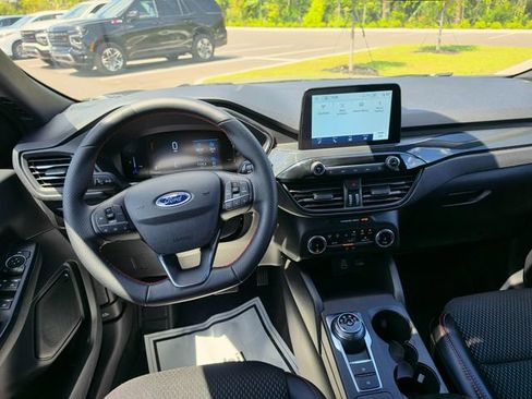 Used 2026 Ford Escape ST-Line FWD image 9