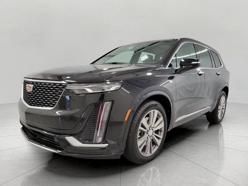 Certified 2025 Cadillac XT6 Premium Luxury image 13
