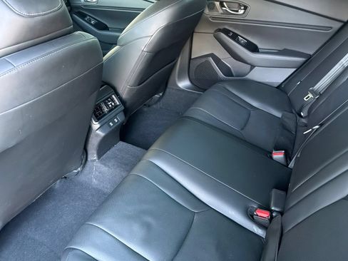 Used 2024 Honda Accord Touring image 12