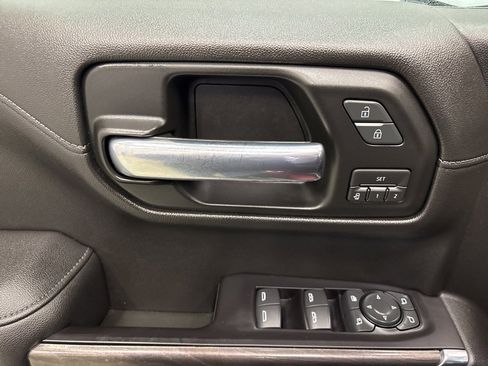 Used 2019 Chevrolet Silverado 1500 LTZ w/ LTZ Plus Package image 16