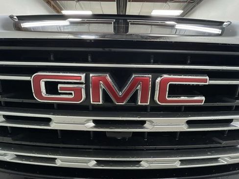 Certified 2025 GMC Sierra 1500 SLE w/ Preferred Package image 30