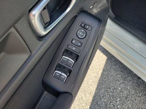 Used 2025 Honda Civic Sport image 13