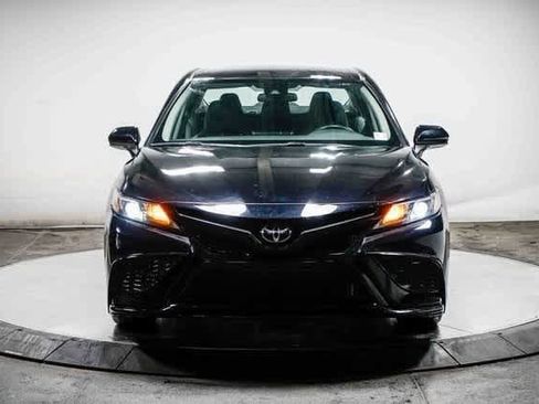 Certified 2023 Toyota Camry SE image 5