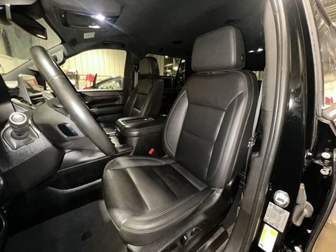 Used 2023 Chevrolet Tahoe LT AWD/4WD image 11