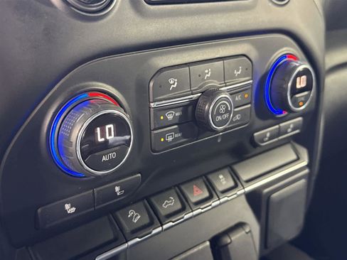 Used 2021 Chevrolet Silverado 1500 LT Trail Boss image 20