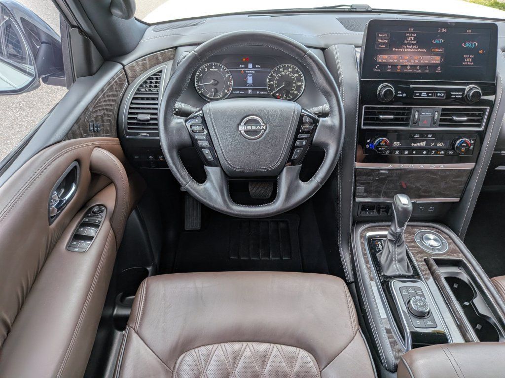 Used 2023 Nissan Armada Platinum RWD image 17