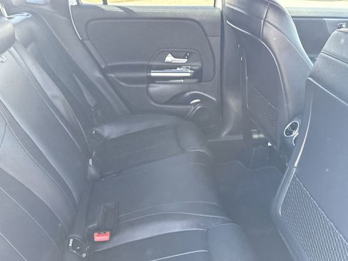 Used 2021 Mercedes-Benz GLA 250 GLA 250 w/ Premium Package image 14