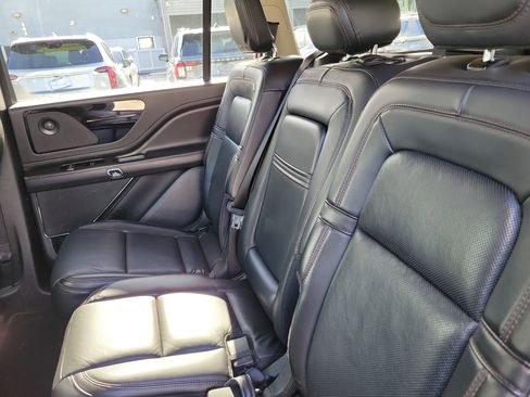 Certified 2021 Lincoln Aviator Reserve w/ Elements Package Plus RWD image 10