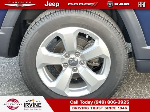 Used 2019 Jeep Compass Latitude image 11