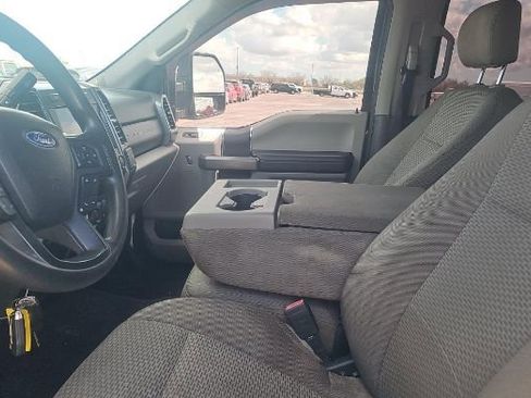 Used 2020 Ford F250 XLT image 5