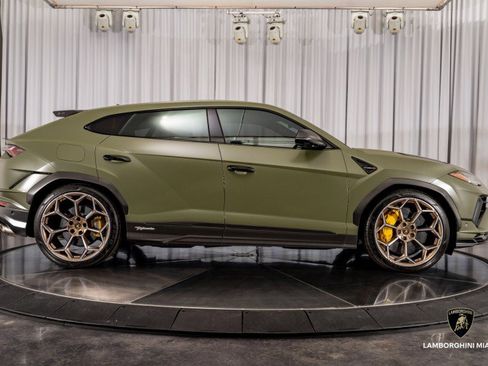 Used 2024 Lamborghini Urus Performante image 31