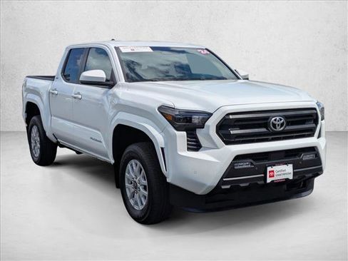 Certified 2024 Toyota Tacoma SR5 image 3