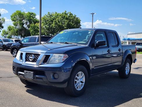 Used 2016 Nissan Frontier SV AWD/4WD image 3