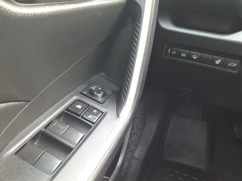 Used 2021 Toyota RAV4 XLE w/ Convenience Package AWD/4WD image 26
