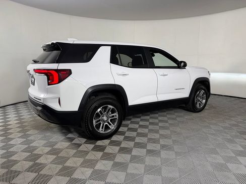 Used 2025 GMC Terrain Elevation AWD/4WD image 8