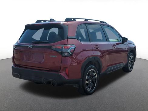 Used 2025 Subaru Forester Limited AWD/4WD image 6