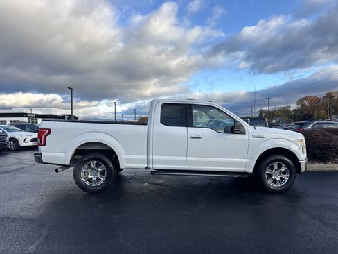 Used 2017 Ford F150 XLT w/ Equipment Group 302A Luxury image 4