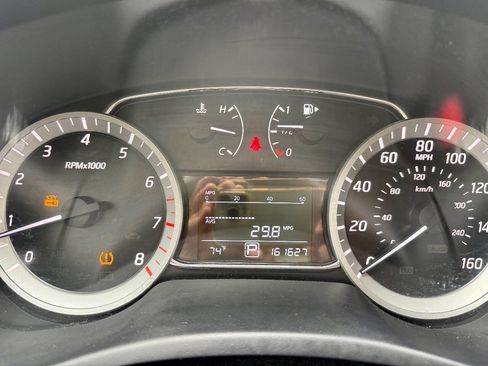 Used 2015 Nissan Sentra SV image 28