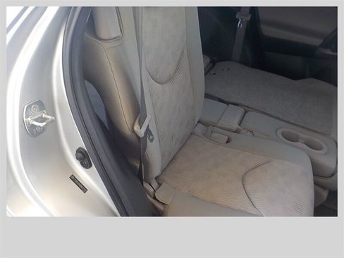 Used 2011 Toyota RAV4 4WD w/ Base L4 Extra Value Pkg image 26