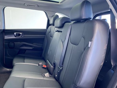 Used 2026 Kia Sorento S w/ S Panoramic Sunroof Package FWD image 34