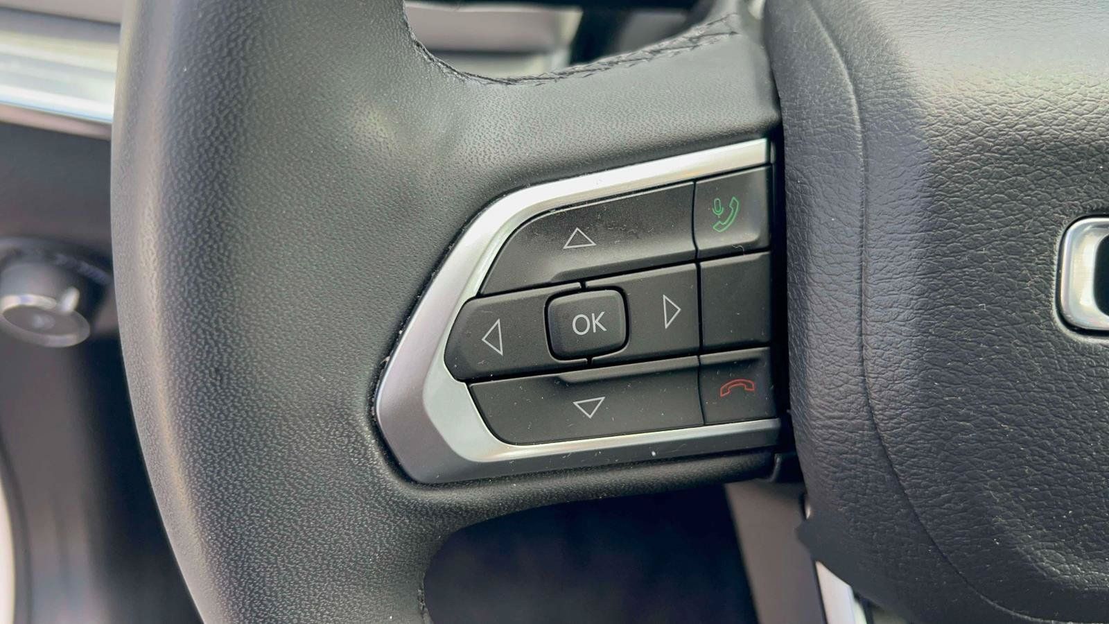 Used 2023 Jeep Compass Limited AWD/4WD image 20