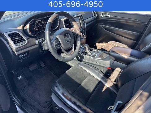 Used 2018 Jeep Grand Cherokee Altitude image 11