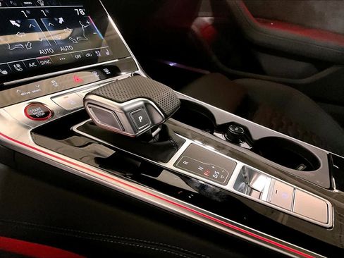 Used 2025 Audi RS 6 performance image 16