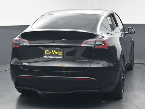 Used 2022 Tesla Model Y Performance AWD/4WD image 3