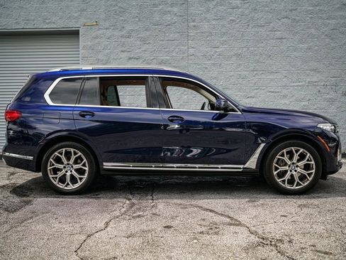 Used 2022 BMW X7 xDrive40i w/ Premium Package image 9