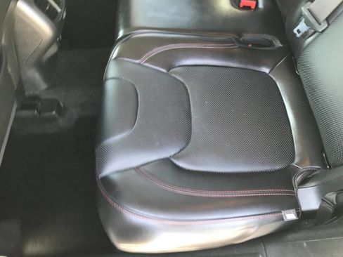 Used 2018 Jeep Cherokee Trailhawk w/ Quick Order Package 27L AWD/4WD image 19
